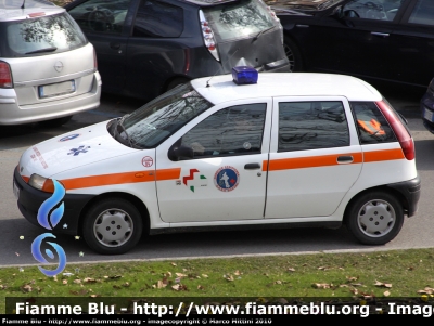 Fiat Punto I Serie
P.A.G.R.E.S. Sizzano
Automezzo n° 04
AY 092MM
Parole chiave: Fiat Punto_ISerie PAGRES Sizzano