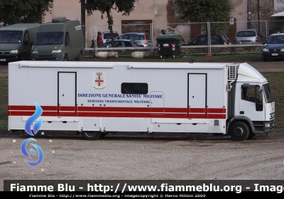 Iveco EuroCargo 120E18 I Serie
Esercito Italiano
Sanità Militare
Servizio Trasfusionale Militare
EI BH 710
Parole chiave: Iveco Eurocargo 120E18_Esercito_EIBH710
