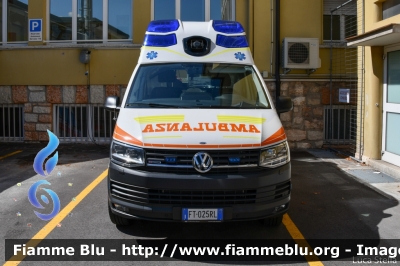 Wolksvagen Transporter T6
A.P.S.S. Trento
118 Trentino Emergenza
Allestimento EDM Forlì
005-49
Parole chiave: Wolksvagen Transporter_T6 Ambulanza