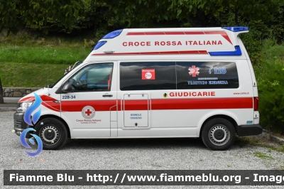Volkswagen Transporter T6
Croce Rossa Italiana
Comitato Locale delle Giudicarie
Allestimento EDM
228-34
CRI 086 AF
Parole chiave: Volkswagen Transporter_T6 CRI086AF Ambulanza