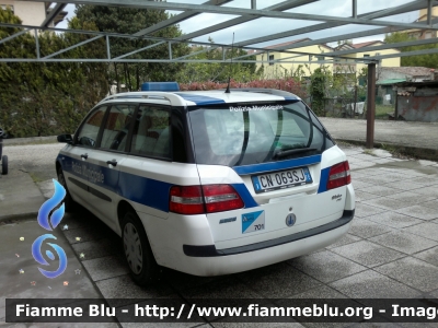 Fiat Stilo Multiwagon I serie
Polizia Municipale - Polizia del Delta
Postazione di Migliaro (FE)
Parole chiave: Fiat Stilo_Multiwagon_ISerie