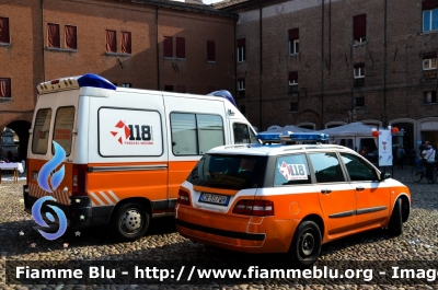 118 Ferrara Soccorso
118 Ferrara Soccorso
Azienda Ospedaliera Universitaria di Ferrara
Parole chiave: Fiat Ducato_IIIserie Stilo Automedica Ambulanza Viva_2014