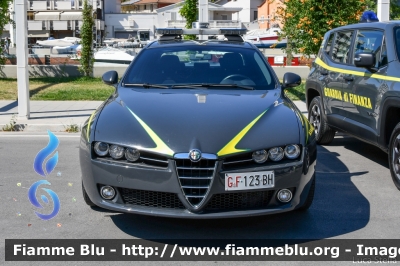 Alfa Romeo 159
Guardia di Finanza
GdiF 123 BH
Parole chiave: Alfa-Romeo 159 GDIF123BH Bell_Italia_2021