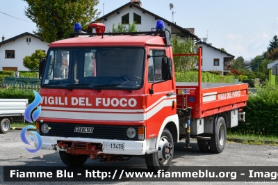 Fiat 60-10
Vigili del Fuoco
Comando Provinciale di Belluno
VF 13439
Parole chiave: Fiat 60-10 VF13439