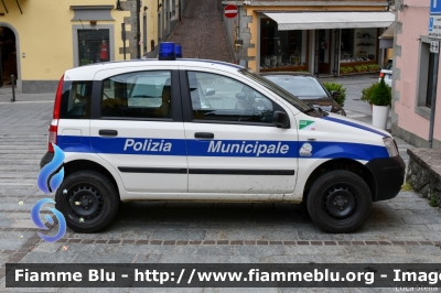 Fiat Nuova Panda 4x4 I serie
Polizia Municipale
Unione dei Comuni del Frignano (MO)
Parole chiave: Fiat Nuova_Panda_4x4_Iserie