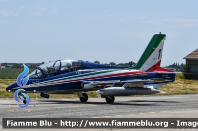Aermacchi MB339PAN
Aeronautica Militare Italiana
313° Gruppo Addestramento Acrobatico
Stagione esibizioni 2019
Valore Tricolore
Pony 1
Parole chiave: Aermacchi MB339PAN Pony1