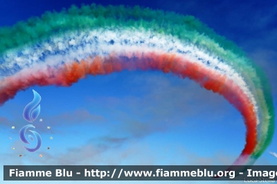 Aermacchi MB339PAN
Aeronautica Militare Italiana
313° Gruppo Addestramento Acrobatico
Stagione esibizioni 2022
Air Show Comacchio FE
Parole chiave: Aermacchi MB339PAN