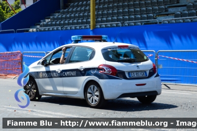 Peugeot 208
Polizia Roma Capitale
Parole chiave: Peugeot 208 Festa_della_Repubblica_2015