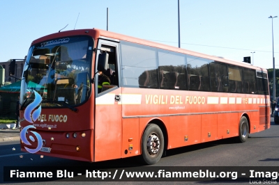 Irisbus Dallavia Tiziano
Vigili del Fuoco
VF 23483
Parole chiave: Irisbus Dallavia_Tiziano VF23483 Festa_della_Repubblica_2015