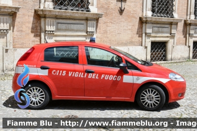 Fiat Grande Punto
Vigili del Fuoco
Comando Provinciale di Modena
Veicoli acquistati con fondi post sisma 2012
VF 26914
Parole chiave: Fiat Grande_Punto VF26914 80_VVF