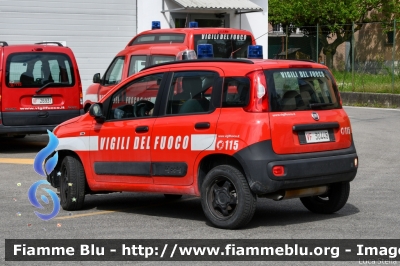 Fiat Nuova Panda 4x4 II serie
Vigili del Fuoco
Comando Provinciale di Reggio Emilia
VF 30448
Parole chiave: Fiat Nuova_Panda_4x4_IIserie VF30448
