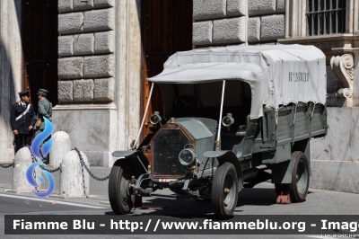 Fiat 18 BL
Esercito Italiano
Mezzo Storico
Parole chiave: Fiat 18_BL Festa_della_Repubblica_2015