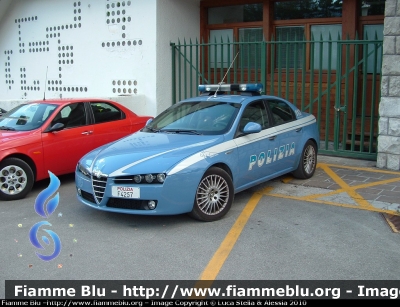 Alfa Romeo 159
Polizia di Stato
POLIZIA F4257
Parole chiave: Alfa-Romeo 159 PoliziaF4257 Raduno_Nazionale_VVF_2010