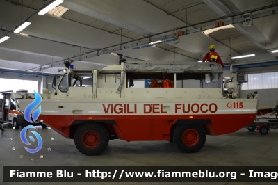 Iveco 6640G
Vigili del Fuoco
Comando Provinciale di Brescia
In esposizione al Reas 2013
VF 14565
Parole chiave: Iveco 6640G VF14565 Reas_2013