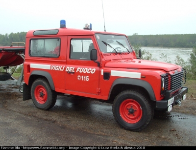 Land Rover Defender 90
Vigili del Fuoco
Comando Provinciale di Forlì-Cesena
VF 23003
Parole chiave: Land-Rover Defender_90 VF23003