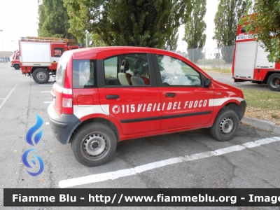 Fiat Nuova Panda 4x4 I serie
Vigili del Fuoco
 Comando Provinciale di Milano
 VF 24283
Parole chiave: Fiat Nuova_Panda_4x4_Iserie VF24283