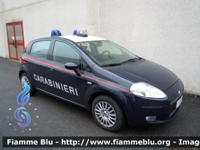Fiat Grande Punto
Carabinieri
CC CX 719
Parole chiave: Fiat Grande_Punto CCCX719 Reas_2013
