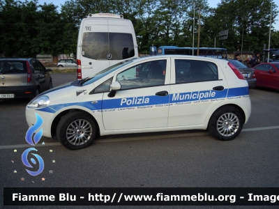 Fiat Grande Punto
Polizia Municipale Ferrara
 Allestimento Focaccia
Parole chiave: Fiat Grande_Punto Mille_Miglia_2012