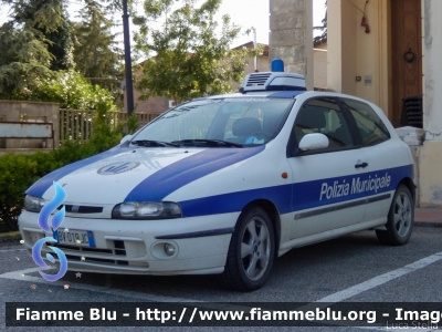 Fiat Bravo
Polizia Municipale
Jolanda di Savoia
Parole chiave: Fiat Bravo