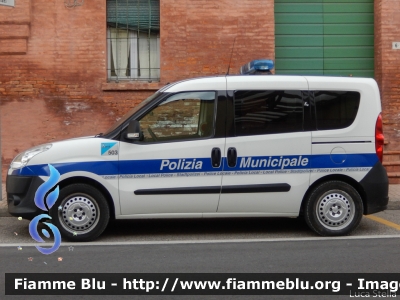 Fiat Doblò III serie
Polizia Municipale - Polizia del Delta
Postazione di Migliaro
Ufficio mobile allestimento Focaccia
POLIZIA LOCALE YA 617 AJ
Parole chiave: Fiat Doblò_IIIserie POLIZIALOCALEYA617AJ