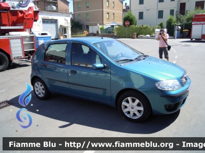 Fiat Punto III serie
Vigili del Fuoco
Comando Provinciale di
Reggio Emilia
VF 26714
Parole chiave: Fiat Punto_IIIserie VF26714