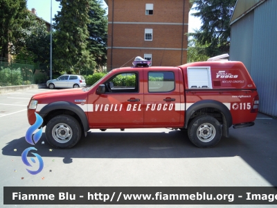 Ford Ranger VI serie
Vigili del Fuoco
 Comando Provinciale di 
Reggio Emilia
 Nucleo Cinofili
 Allestimento ARIS (veicolo) 
ARB (struttura posteriore)
 VF 25411
Parole chiave: Ford Ranger_VIserie VF25411