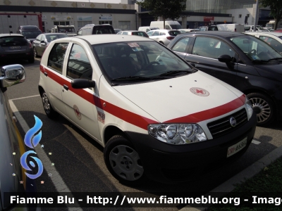 Fiat Punto III serie
Croce Rossa Italiana 
Comitato Locale Varese
CRI A 636 A 
Parole chiave: Fiat Punto_IIIserie CRIA636A Reas_2012