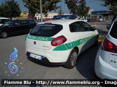Fiat Nuova Bravo
Polizia Locale
Comune di Desenzano Del Garda (BS)
POLIZIA LOCALE YA 695 AG
Parole chiave: Fiat Nuova_Bravo POLIZIALOCALEYA695AG Reas_2012