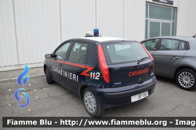 Fiat Punto II serie
Carabinieri
CC BP 867
Parole chiave: Fiat Punto_IIserie CCBP867 Reas_2013