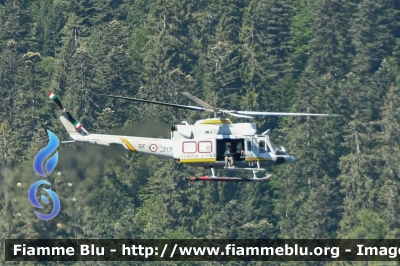 Agusta-Bell AB412
Guardia di Finanza
Reparto Operativo Aereonavale
Sezione Aerea di Bolzano
Volpe 217
Parole chiave: Agusta-Bell AB412 217