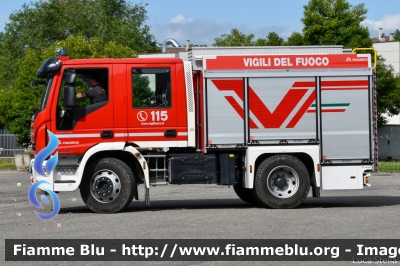 Iveco EuroCargo 120E25 IV serie - NewCity 2020
Vigili del Fuoco
Comando Provinciale di Parma
AutoPompaSerbatoio allestimento Magirus
VF 30712
Parole chiave: Iveco EuroCargo_120E25_IVserie - NewCity_2020 VF30712
