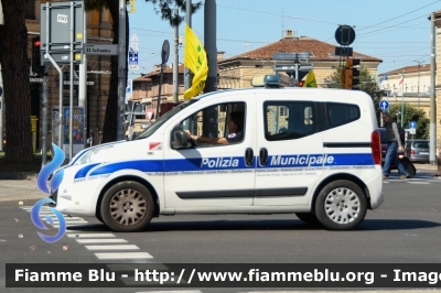 Fiat Qubo
Polizia Locale Bologna
Allestimento Bertazzoni
Bologna 92
Parole chiave: Fiat Qubo