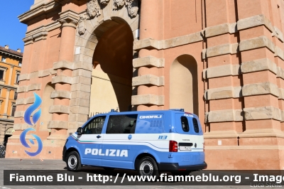 Volkswagen Transporter T6
Polizia di Stato
Unita' Cinofile
Allestimento BAI
POLIZIA M4415
Parole chiave: Volkswagen Transporter_T6 POLIZIAM4415