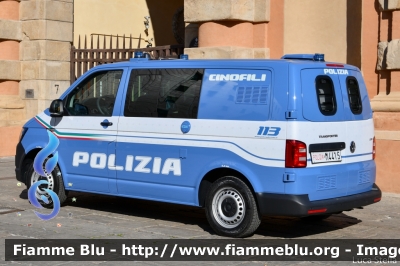 Volkswagen Transporter T6
Polizia di Stato
Unita' Cinofile
Allestimento BAI
POLIZIA M4415
Parole chiave: Volkswagen Transporter_T6 POLIZIAM4415