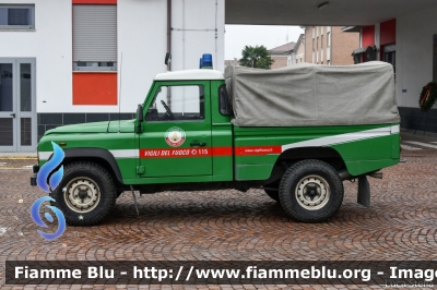 Land Rover Defender 110
 Vigili del Fuoco
Comando Provinciale di Reggio Emilia 
Nucleo SAF Fluviale
VF 28158
Parole chiave: Land-Rover Defender_110 VF28158