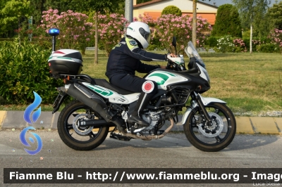 Suzuki
Polizia Locale Brescia
POLIZIA LOCALE YA 03927
In scorta alla 1000 Miglia 2022
Parole chiave: POLIZIALOCALEYA03927 1000_Miglia_2022