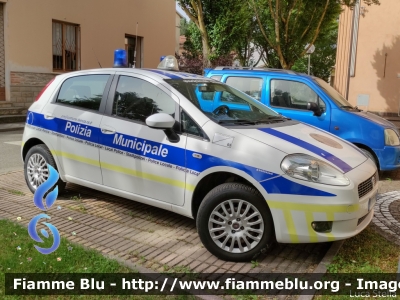 Fiat Grande Punto
Unione Romagna Faentina
Polizia Municipale Casola Valsenio (RA)
Allestito Bertazzoni
Parole chiave: Fiat Grande_Punto