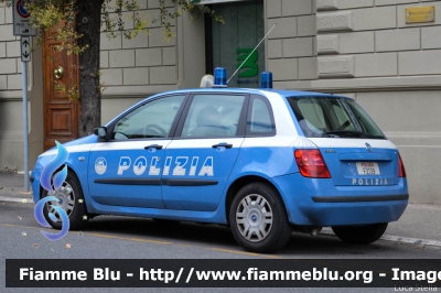 Fiat Stilo II serie
Polizia di Stato
POLIZIA F3129
Parole chiave: Fiat Stilo_IIserie POLIZIAF3129