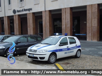 Fiat Punto III Serie
Corpo Polizia Municipale di Lugo, Sant'Agata sul Santerno e Bagnara di Romagna (RA)
Parole chiave: Fiat Punto_IIISerie