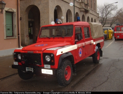 Land Rover Defender 130
Vigili del Fuoco 
Comando Provinciale di Ferrara
VF 22091
Parole chiave: Land-Rover Defender_130 VF22091