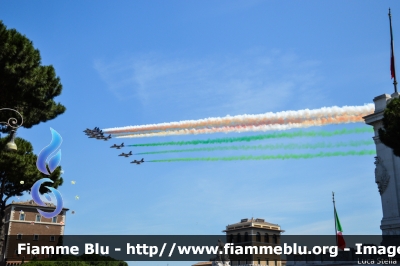 Aermacchi MB-339 PAN
Aeronautica Militare
313° Gruppo Frecce Tricolori
Parole chiave: Aermacchi MB-339_PAN Festa_della_Repubblica_2015