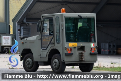 Fresia F40T
Aeronautica Militare Italiana
15° Stormo
AM BN 266
Parole chiave: Fresia F40T AMBN266