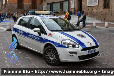 Fiat Punto VI serie
Polizia Locale Bologna
Allestimento Focaccia
Bologna 11
Parole chiave: Fiat Punto_VIserie
