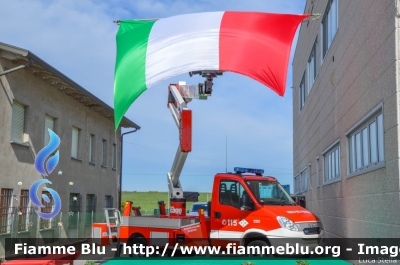 Distaccamento Volontario di Bondeno (Fe)
Vigili del Fuoco
Parole chiave: Vigili del Fuoco