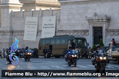 Bmw R1200RT III serie
Carabinieri
Nucleo Operativo e Radiomobile
Parole chiave: Bmw R1200RT_IIIserie Festa_della_Repubblica_2015