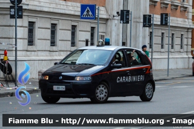 Fiat Punto II serie
Carabinieri
CC BR 194
Parole chiave: Fiat Punto_IIserie CCBR194