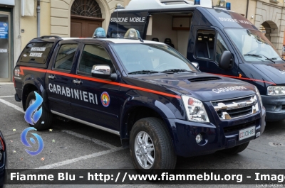 Isuzu D-Max I serie restyle
Carabinieri
Sezione Investigazioni Scientifiche
Bologna
CC CX 880
Parole chiave: Isuzu D-Max_Iserie_restyle CCCX880