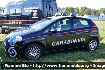Fiat Grande Punto
Carabinieri
CC DG 808
Parole chiave: Fiat Grande_Punto CCDG808 Ballons_2015