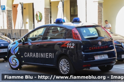 Fiat Grande Punto
Carabinieri
CC DH 947
Parole chiave: Fiat Grande_Punto CCDH947