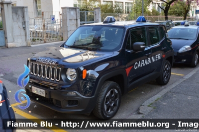 Jeep Renegade
Carabinieri
CC DL 397
Parole chiave: Jeep Renegade CCDL397 Raduno_ANC_2018